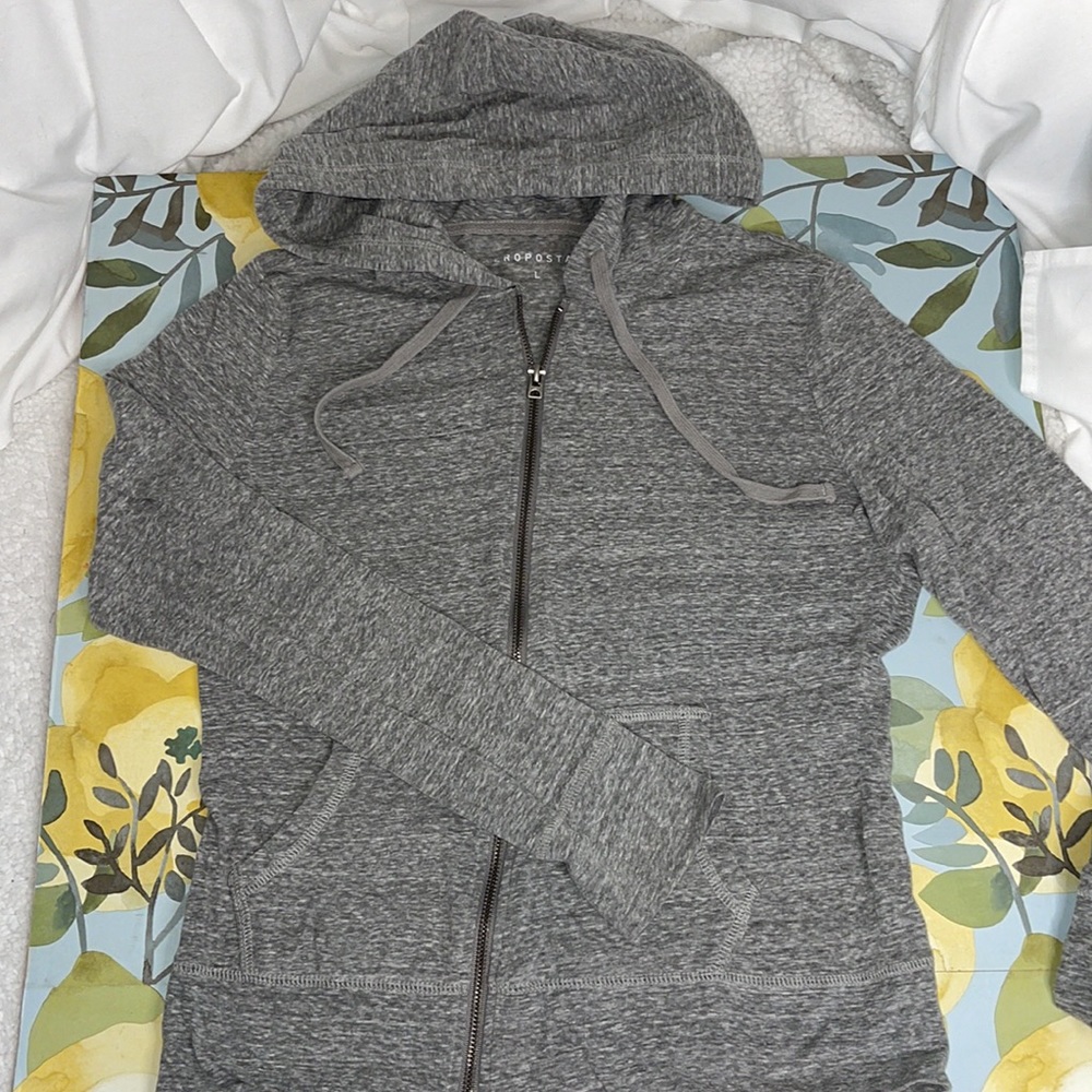 🔥 BEING DONATED AEROPOSTALE Lightweight Gray Hoodie | Girls  Large